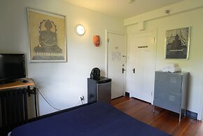 Ocean Island Inn Backpackers Suites - Hostel