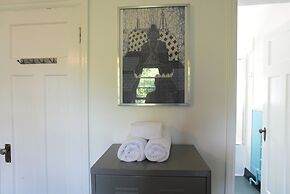 Ocean Island Inn Backpackers Suites - Hostel