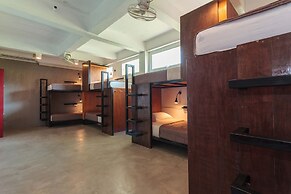 Kama Bangkok - Boutique Bed & Breakfast - Hostel