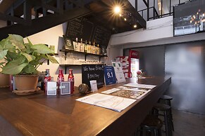 Kama Bangkok - Boutique Bed & Breakfast - Hostel