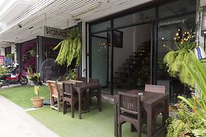 Kama Bangkok - Boutique Bed & Breakfast - Hostel