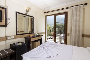 Telmessos Neva Hotel - Halal-Non Alcoholic  Hotel