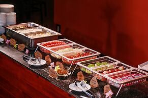 Victoria Nui Sam Lodge