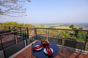 Victoria Nui Sam Lodge