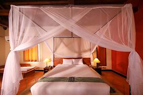 Victoria Nui Sam Lodge