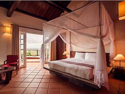 Victoria Nui Sam Lodge