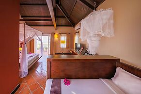 Victoria Nui Sam Lodge