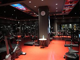 Chinggis Khaan Hotel