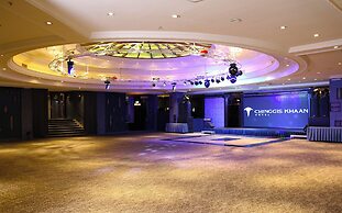 Chinggis Khaan Hotel