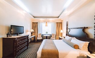 Chinggis Khaan Hotel