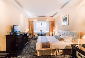 Chinggis Khaan Hotel