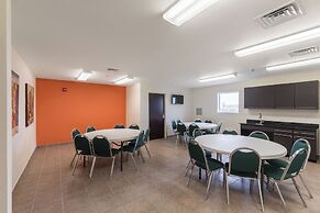 Motel 6 Laredo, TX - Airport