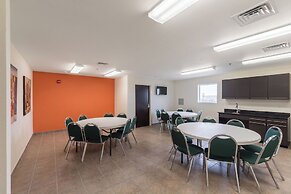 Motel 6 Laredo, TX - Airport