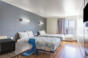 Motel 6 Laredo, TX - Airport