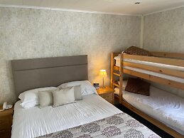 The Dog and Partridge Country Inn