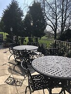 The Dog and Partridge Country Inn