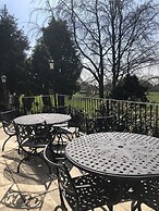 The Dog and Partridge Country Inn