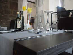 The Dog and Partridge Country Inn