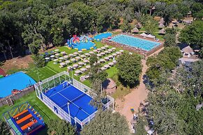 Paradù EcoVillage &  Resort