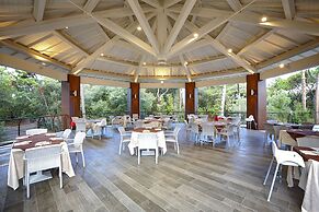 Paradù EcoVillage &  Resort