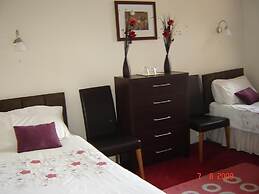 White House View Guest House