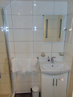 White House View Guest House