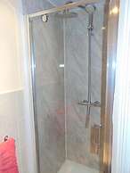 White House View Guest House