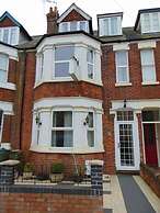 White House View Guest House