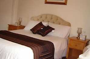 White House View Guest House