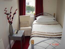 White House View Guest House