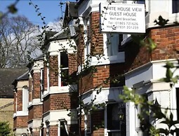 White House View Guest House