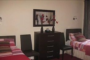 White House View Guest House