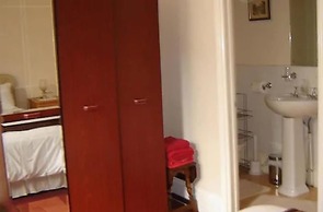 White House View Guest House