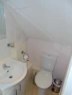 White House View Guest House