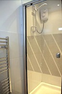 White House View Guest House