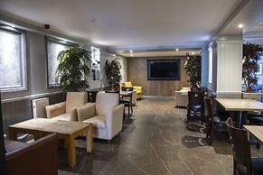 Best Western Manor Hotel