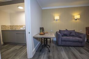 Best Western Manor Hotel