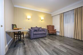 Best Western Manor Hotel