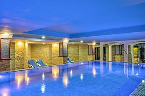 Taç Premier Hotel & Spa