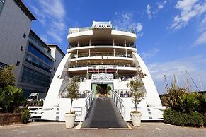 Sunborn Gibraltar Yacht Hotel Resort