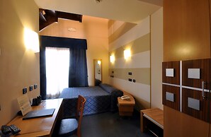 Planet Hotel