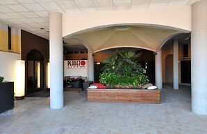Planet Hotel