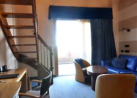 Planet Hotel