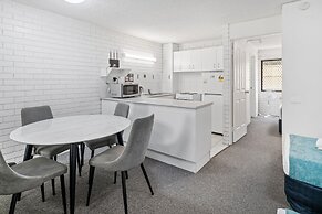 Trickett Gardens Holiday Inn