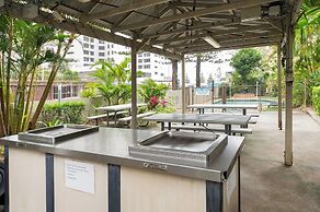 Trickett Gardens Holiday Inn