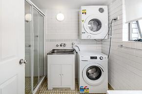 Trickett Gardens Holiday Inn