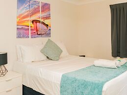 Trickett Gardens Holiday Inn