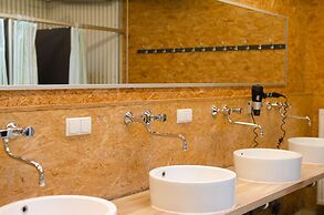 BaseCamp Bonn - Hostel