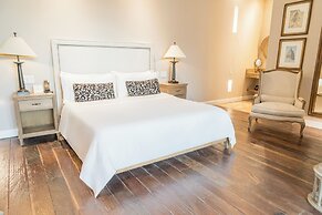 Bastión Luxury Hotel