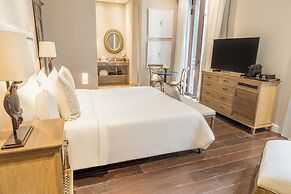 Bastión Luxury Hotel